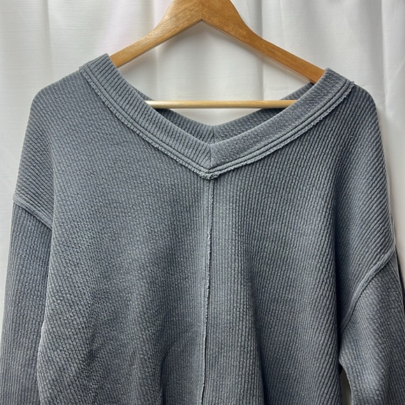 Aerie Black Gray Ribbed Raw Hem Sweatshirt- S - Picture 2 of 6